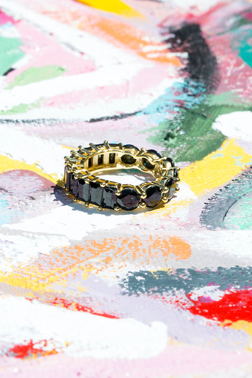 Undecided gemstone ring